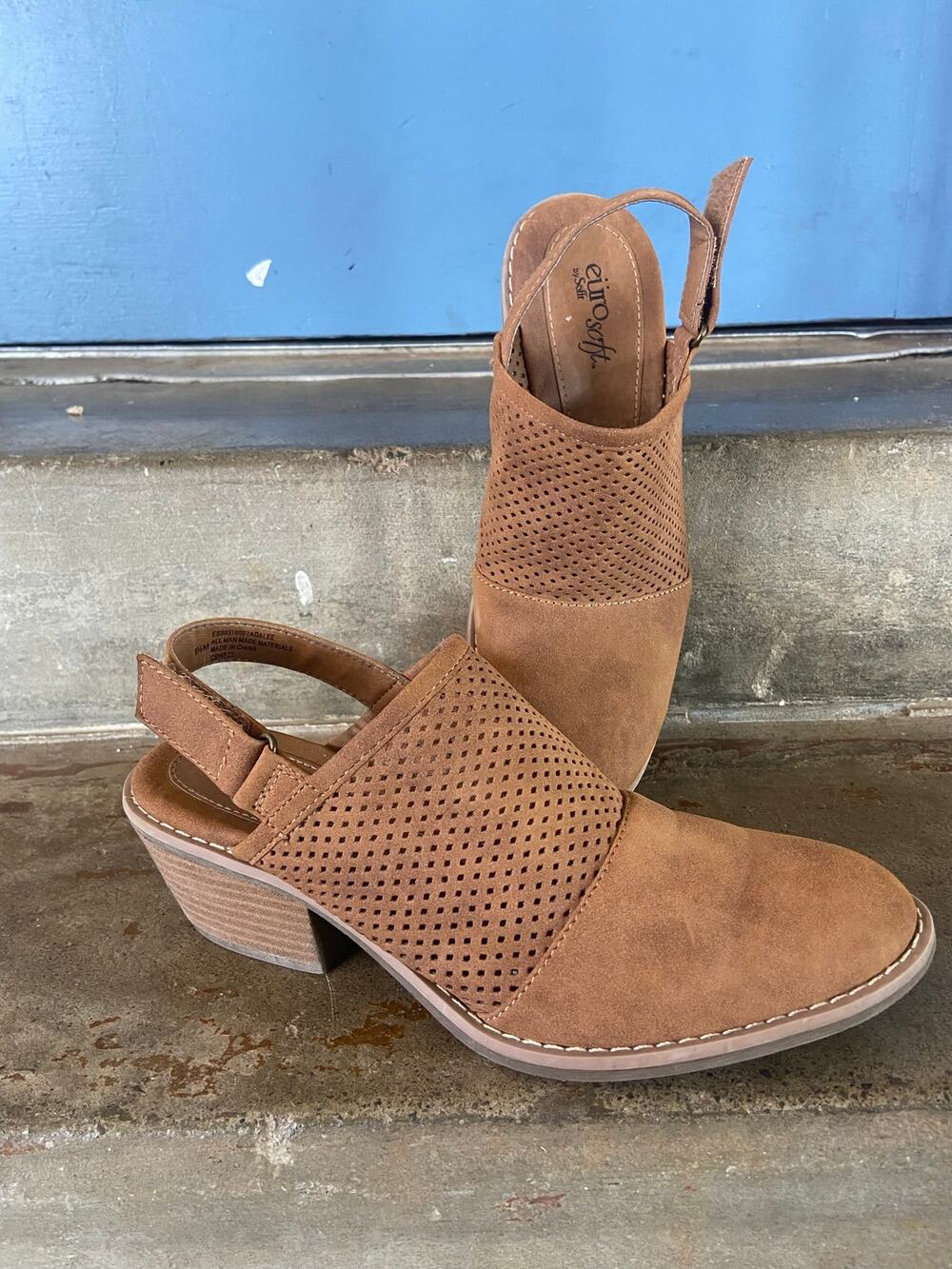 EuroSoft by Sofft tan perforated almond toe mule w/back strap & block heel